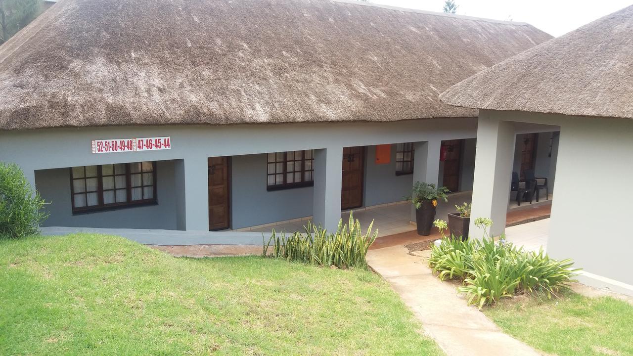 Nongoma Lodge & Inn Cc Exteriör bild